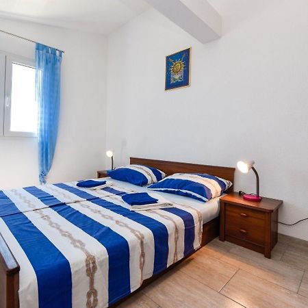 Apartments Mark - 200 M From Sea Novalja Luaran gambar