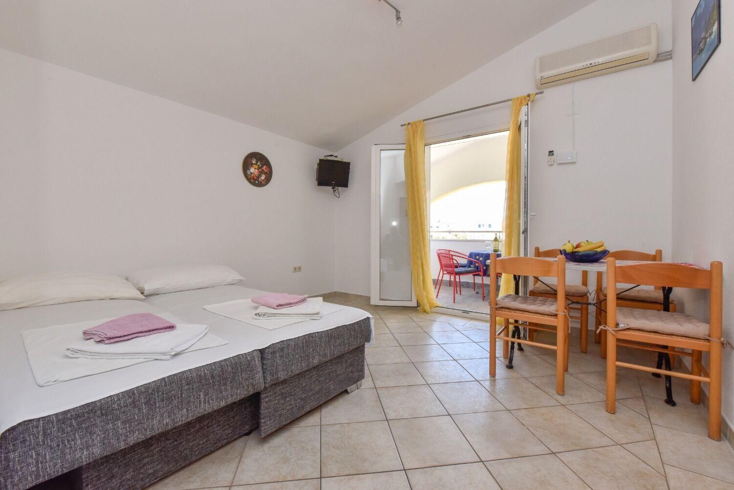 Apartments Mark - 200 M From Sea Novalja Luaran gambar